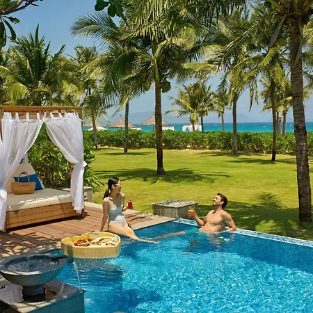 Melia Vinpearl Cam Ranh Beach Resort Exterior photo